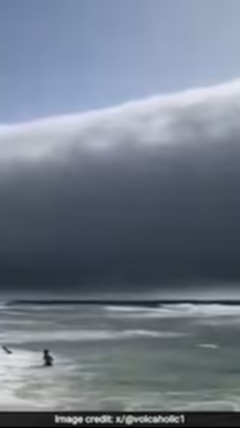 VIDEO Viral Awan Gulung Langka Terlihat di Pantai Portugal, Membentang Sejauh Hampir 150 Kilometer