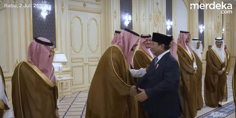 VIDEO: Ketika Prabowo Buka Tangan Lebar-Lebar Bertemu Menhan Arab Saudi di Istana Al-Salam