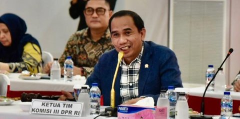 VIDEO: 'Rudal' DPR Keker Calon Kuat Wakapolri, Komjen Paling Senior Potensi Dampingi Kapolri Listyo