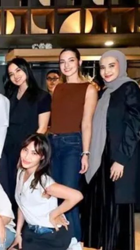 Diwarnai Canda dan Keakraban, Intip Foto-Foto Geng Cendol Gelar Arisan di Pertengahan 2025