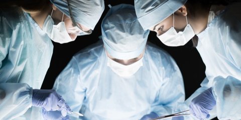 VIDEO Dokter di Rusia Tetap Tenang Jalankan Operasi Pasien di Tengah Guncangan Gempa