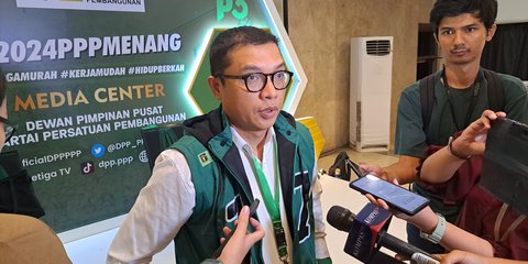 Baidowi Rela Tempuh 15 Km Hadiri Pemakaman Suryadharma Ali