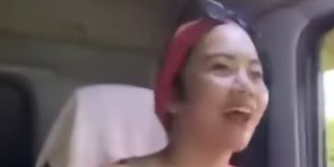 Kasih Nasihat 'Hati-hati' saat Live sambil Nyetir Truk, Konten Kreator ini Alami Kecelakaan Lalu Lintas