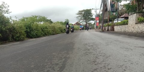 Campuran Plastik untuk Aspal Jalan Solusi Kurangi Sampah