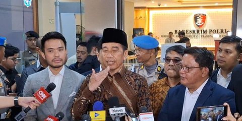 Tak Habis Pikir Jokowi Lapor Polisi: Tinggal Tunjukkan Saja Ijazah UGM, Kenapa Ditutupi?