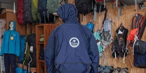 Jas Hujan Sering Bau & Berjamur? ini Tips Jitu Mengatasinya