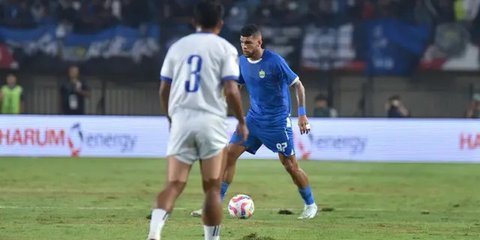 Saksikan Live Streaming Persib Bandung Vs Dewa United, Kick-Off 19.30 WIB Malam ini