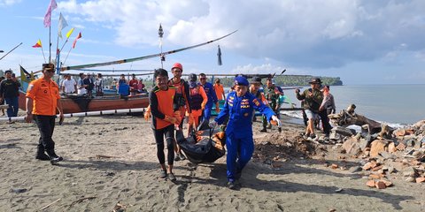 Nelayan Temukan Mayat di Perairan Selat Bali, Diyakini Korban KMP Tunu Pratama Jaya