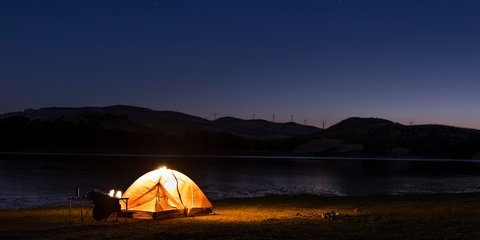 Mengenal 'Bathroom Camping', Tren Viral Generasi Z untuk Mengatasi Stres Berlebihan