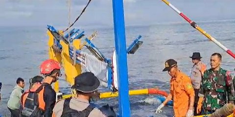Update Pencarian Korban KMP Tunu Pratama Tenggelam, Satu Jenazah Diduga Korban Ditemukan di Pantai Pengambengan