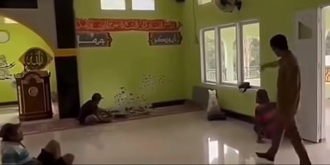 Heboh Video Pakai Sepatu ke Dalam Masjid, Begini Penjelasan Kades Bonto di Sinjai