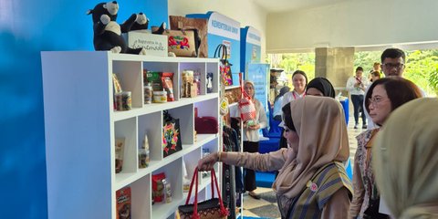 Puluhan Pengusaha UMKM Perempuan Binaan Pertamina Dilatih Gunakan AI untuk Pemasaran Produk