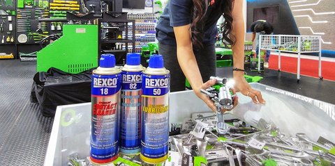 Di Tengah Kemeriahan GIIAS Ada Produk Cuma Modal Rp20.000an, Pulang Bisa Bawa Perkakas Gratis!