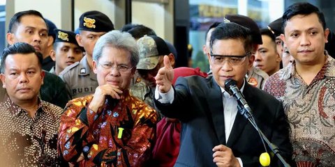 VIDEO: Terungkap! Sosok 'Pembisik' Prabowo & Alasan Beri Abolisi Tom Lembong, Amnesti Hasto PDIP
