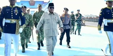 VIDEO: Prabowo Dikejutkan Aksi Menyala Pasukan Tank, Pesawat Jet F-16 & Adu Tembak TNI