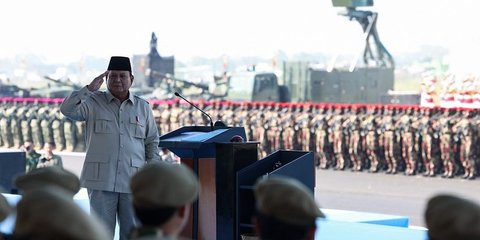 VIDEO: Adab Prabowo Hormat Putar Badan, Jiwa Bergetar Depan Ribuan Pasukan & Purnawirawan TNI