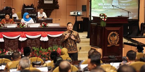 VIDEO: Riuh Tepuk Tangan! Cerita AHY Cucu Jenderal Kopassus Legendaris Sarwo Edhi di Rapat DPD