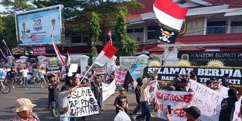 VIDEO: Kumpulan Ricuh Demo Panas di Pati, Bupati Sudewo Keras Ogah Mundur dari Jabatan