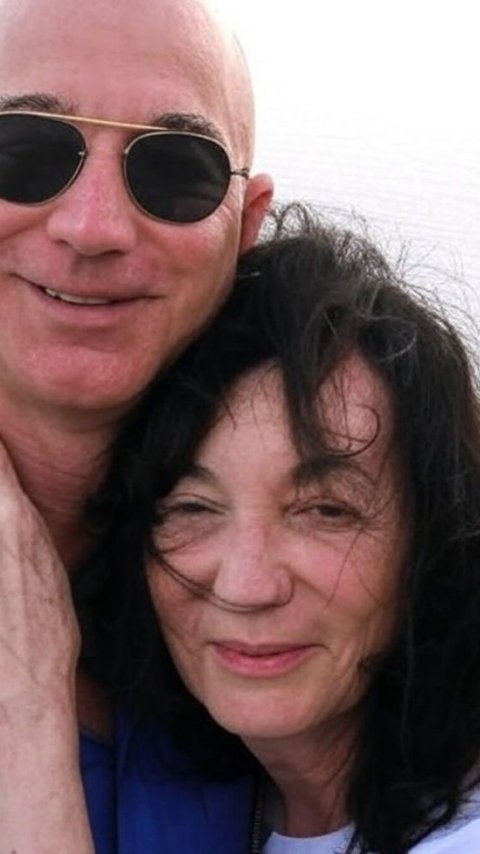 Wanita Ini Bikin Jeff Bezos Patah Hati Sepatah-Patahnya Sampai Tulis Pesan Mendalam