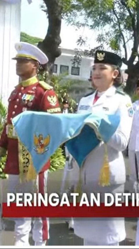 Paskibraka Kibarkan Merah Putih dengan Sempurna, Burung Merpati dan Tepuk Tangan Warnai Momen Sakral