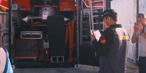 {{caption}}