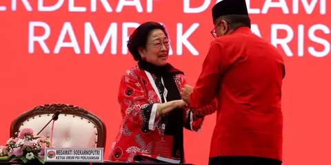 Hasto Berpeluang Kembali Jabat Sekjen PDIP, Ini Analisisnya