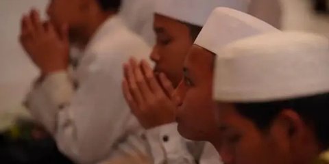 VIDEO: Momen Doa Bersama 6 Agama Jelang HUT RI Ke-80, Pertama di Era Prabowo 
