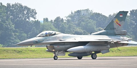 Belasan Jet Tempur TNI AU Mendarat di Jakarta, Siap Latihan Demo Udara Jelang Upacara Gelar Kesiapan Operasional & Kehormatan Militer