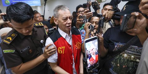 FOTO: Legenda Musik Fariz RM Dituntut 6 Tahun Penjara Atas Kasus Narkoba