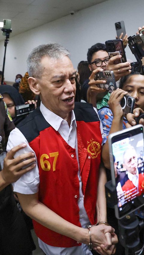 FOTO: Legenda Musik Fariz RM Dituntut 6 Tahun Penjara Atas Kasus Narkoba