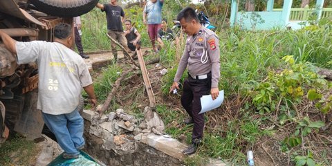 Tragis! Tabrakan Beruntun Libatkan Bus, Fuso, dan Calya, Satu Korban Meninggal