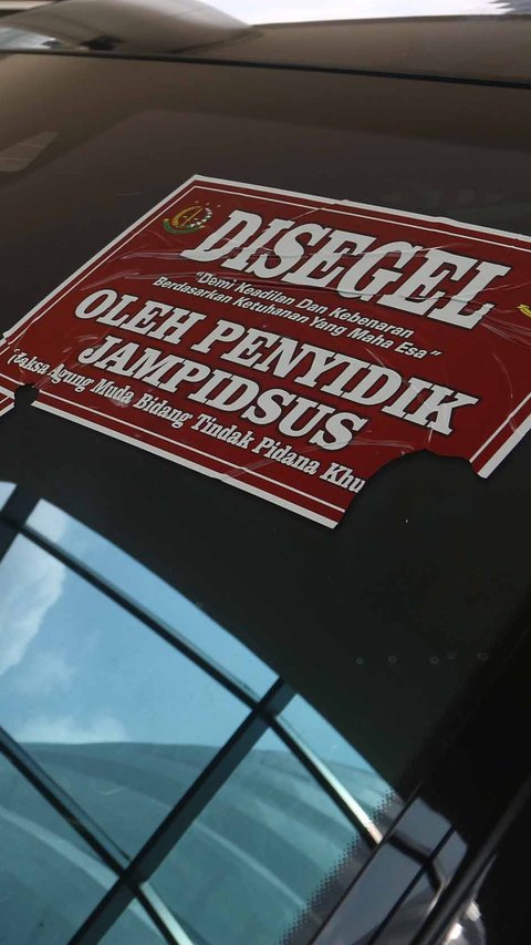 FOTO: Deretan Mobil Mewah Riza Chalid Disita Kejagung, Terseret Dugaan Kasus Korupsi Minyak Rp 285 Triliun