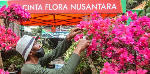 FOTO: Warna-Warni Flona 2025 di Lapangan Banteng Jakarta
