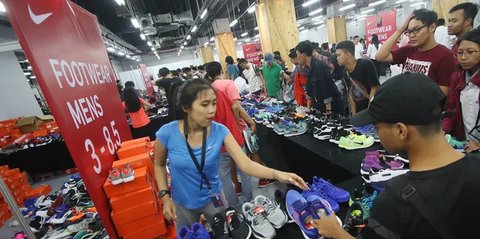 Menko Airlangga Tepis Isu 'Rojali' dan 'Rohana', Kinerja Ritel Masih Kuat