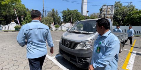 Majelis Hakim Cek Langsung Mobil Esemka saat Sidang Kasus Gugatan Wanprestasi Jokowi, ini Penampakannya