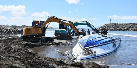 Korban ABK Kapal Dolphin Cruise II yang Terbalik Ditemukan Meninggal Dunia