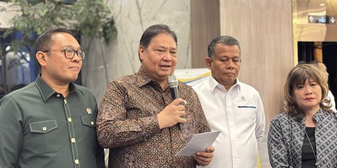 Menko Airlangga Bantah Ada Permainan Data Pertumbuhan Ekonomi: Konsumsi Kita Tumbuh Tinggi