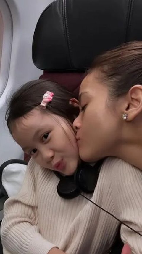 5 Potret Kebersamaan Acha Septriasa dan Bridgia Sang Putri, Ibu-Anak Kompak di Berbagai Momen