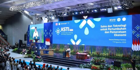 VIDEO: Aksi Tak Terduga Prabowo Tutup Gelar Jenderal Bintang 4 TNI, Banjir Tepuk Tangan di ITB