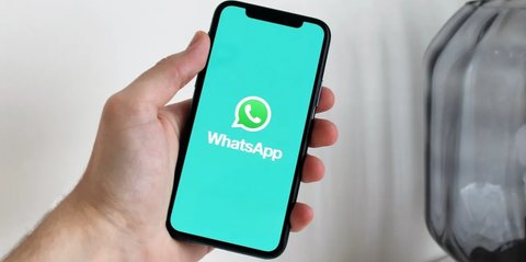 Asia Tenggara Jadi Pabrik Akun Penipuan WhatsApp, Modusnya Investasi Instan Langsung Kaya