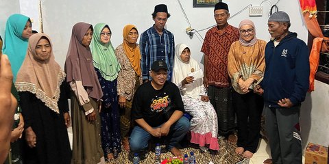 {{caption}}