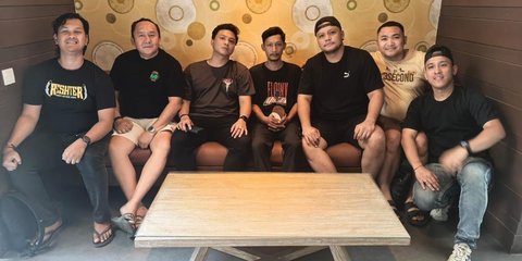{{caption}}