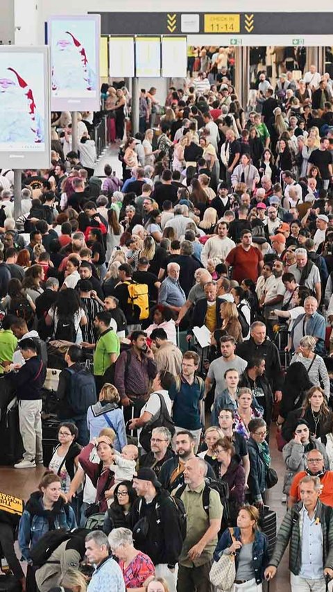 FOTO:  Serangan Siber Lumpuhkan Bandara Besar Eropa, Penerbangan Tertunda dan Batal