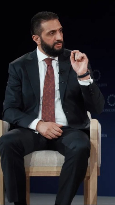 Dulu Musuh di Medan Perang, Kini Presiden Suriah Duduk & Ngobrol Bareng Jenderal AS yang Pernah Menangkapnya