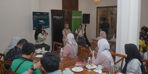 Tren Fashion Online Melejit Jelang Hari Batik, Tokopedia dan TikTok Shop Ungkap Data Terbaru