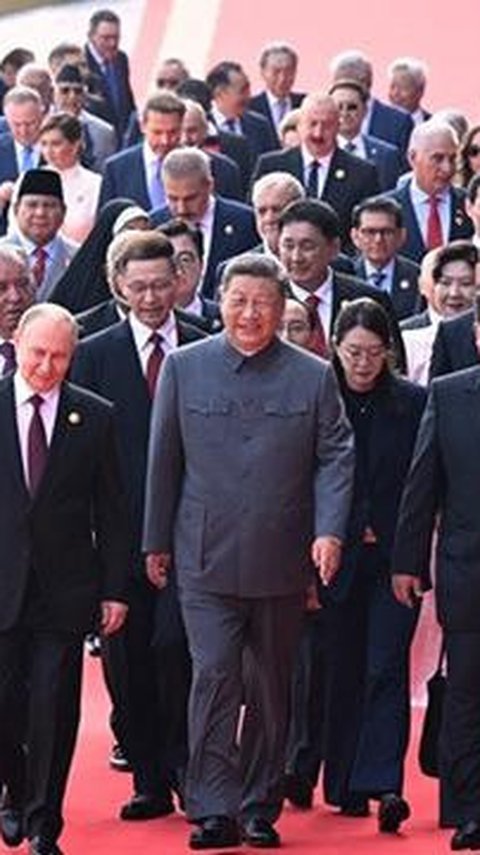 VIDEO Xi Jinping dan Putin Ketahuan Ngobrol Asyik Bahas Transplantasi Organ Hingga Hidup Abadi 150 Tahun