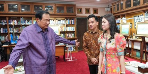 {{caption}}