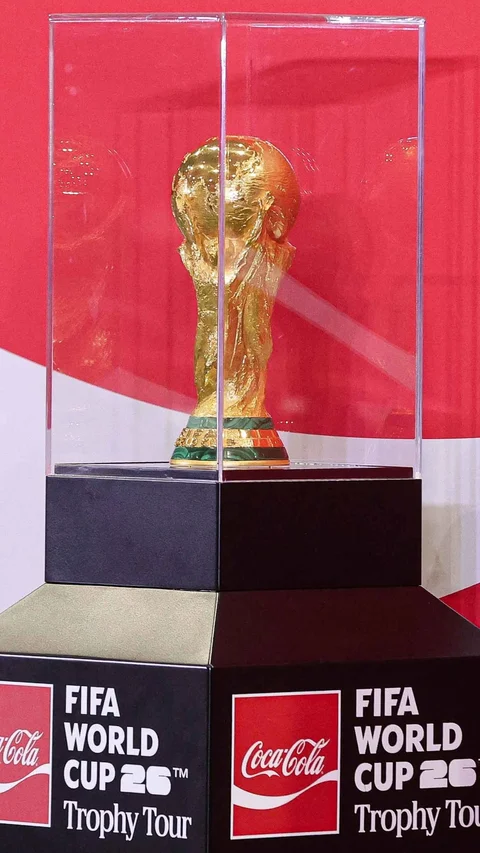 FOTO: Trofi Piala Dunia Bisa Dilihat Langsung oleh Publik di Jakarta Convention Center