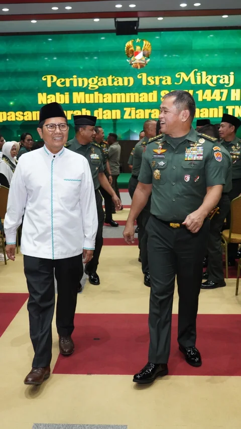 FOTO: Kasad Berangkatkan Prajurit dan PNS TNI AD Umroh sebagai Apresiasi Kinerja