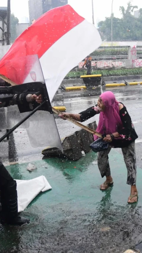 Fotografer merdeka.com Arie Basuki Raih Anugerah Jurnalistik Adinegoro 2025